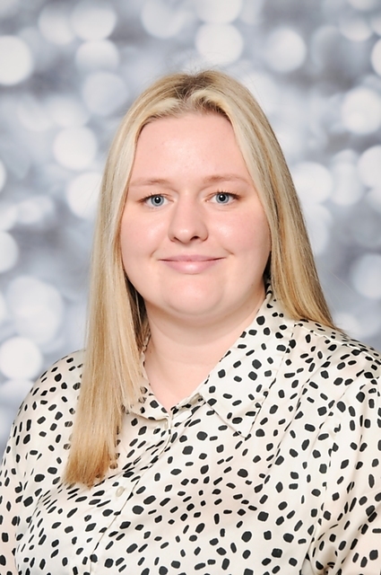 Staff Victoria Sassons